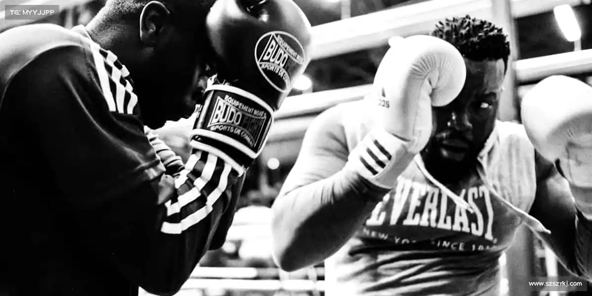 <strong>大满贯</strong>🎾发球、扣杀、冲刺…… 别让热爱停在想象里，这里就是你的实战舞台！